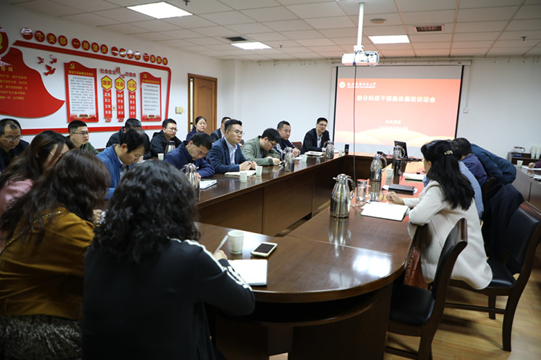 361282ccf0504eeeba553f907237f18f.jpg 会场_副本.jpg