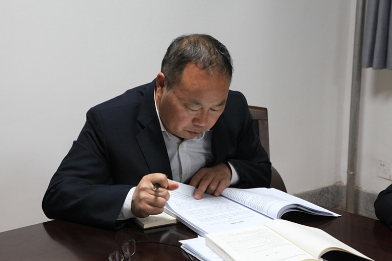 11354e24de994f7d8b26c8438b32e3ec.jpg 李红星发言_副本.jpg