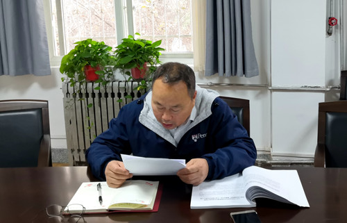 a5c9efc500364cfca66f0a49d5263383.jpg 李红星发言.jpg