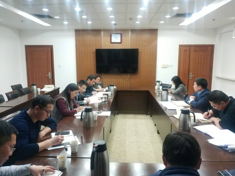 cbd4fc3abbb9402da9dcc0ca2fb737bb.jpg 会议现场2_副本.jpg