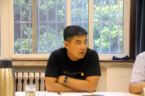 支部书记杨玉科同志发言.JPG
