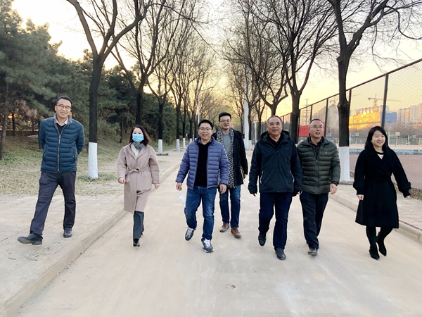 校园健步行1.jpg